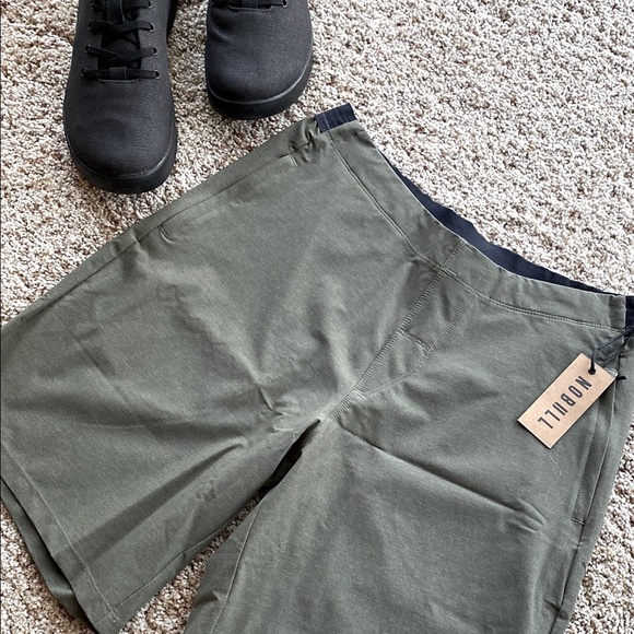 NOBULL 9” Woven Workout Short (Army)
